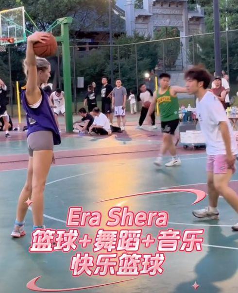 打球女生爆料视频,揭秘球场上的青春风采  第3张